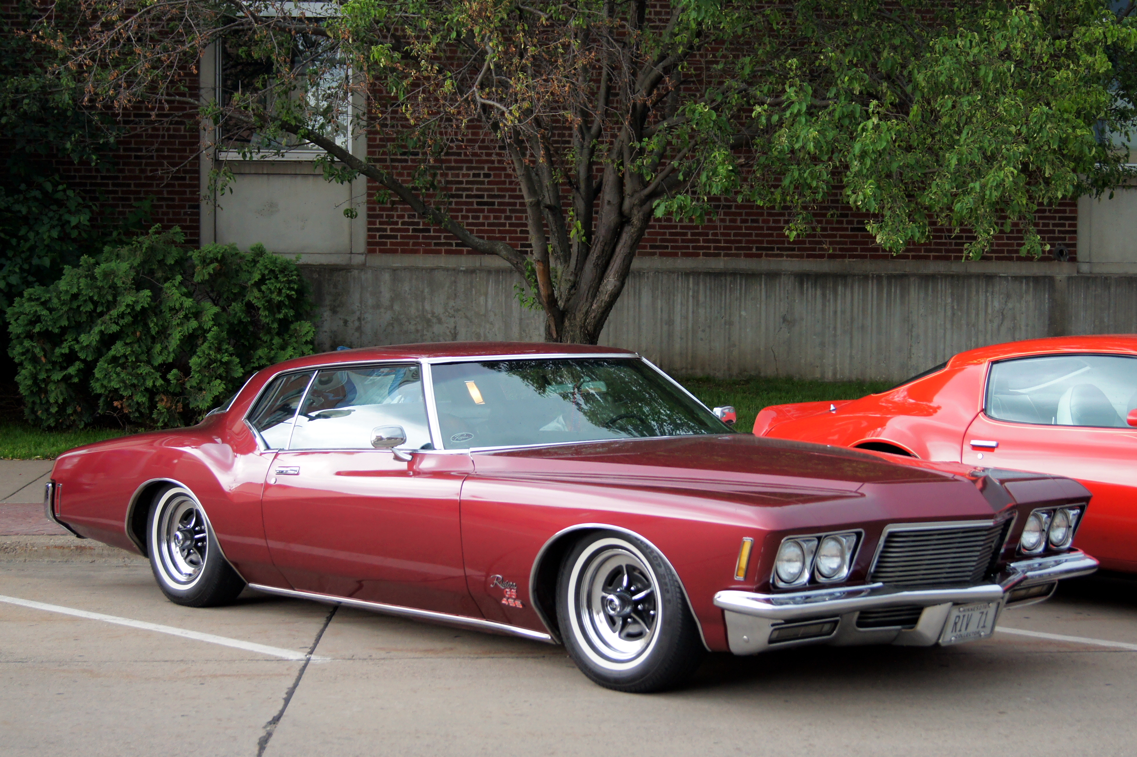 pics 71 Buick Riviera Gs