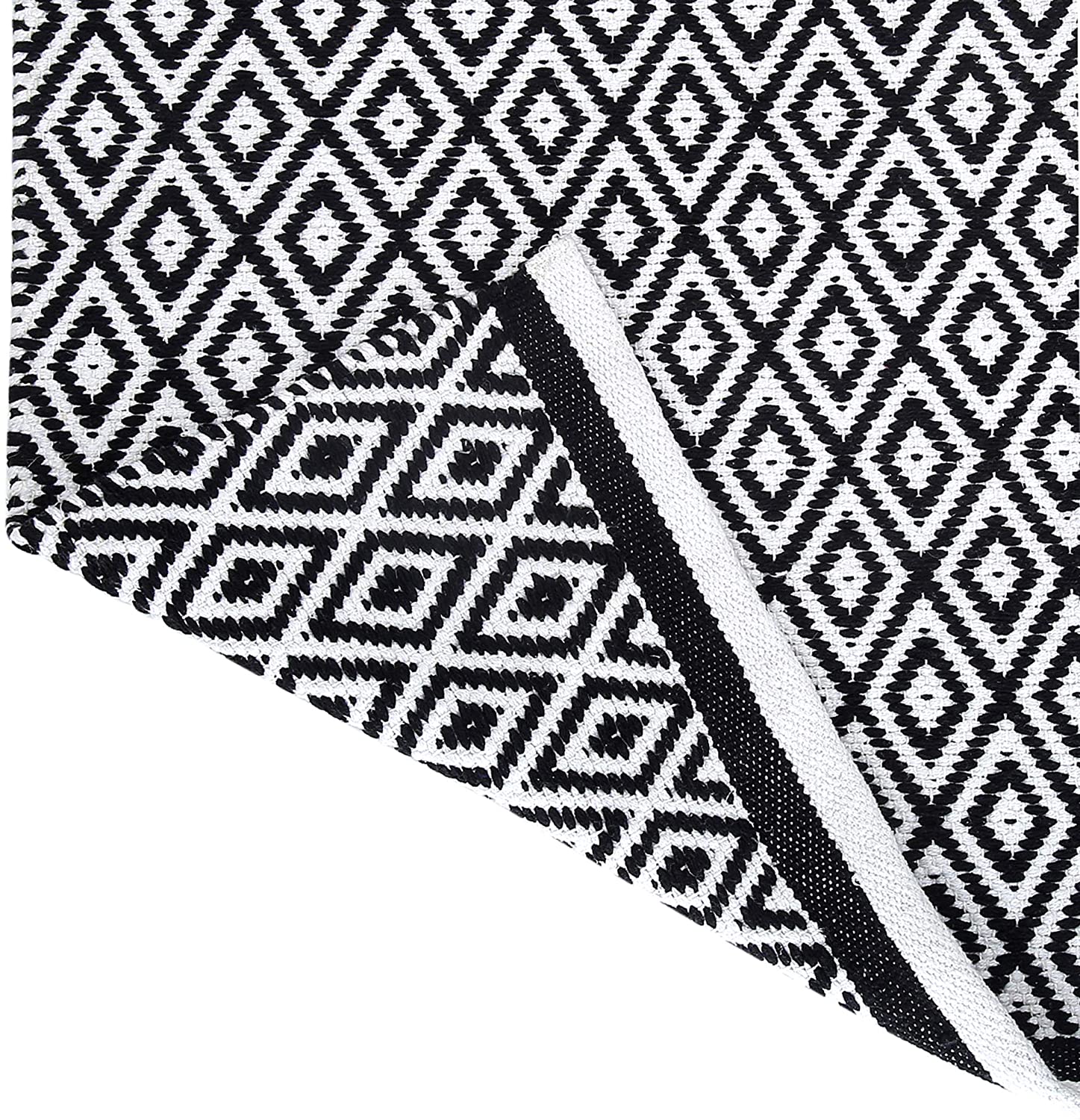 pic Diamond Black And White Rug