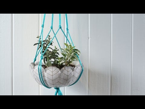 picture Paracord Macrame Plant Hanger